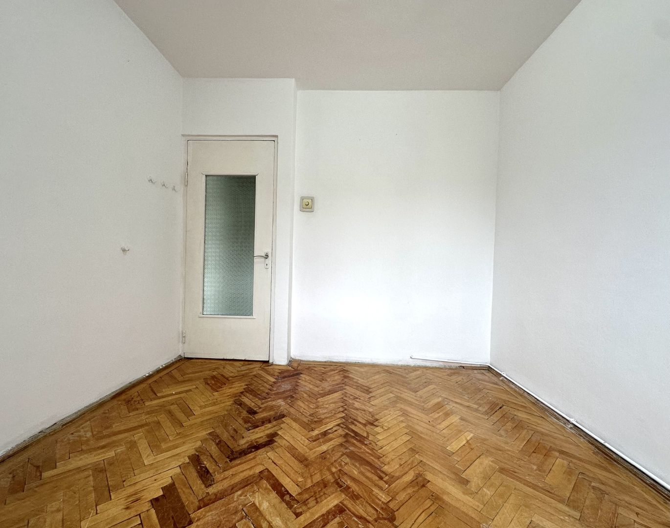 Apartament 3 camere de vânzare – zona Florilor, Str. Mimozei - Poză 8