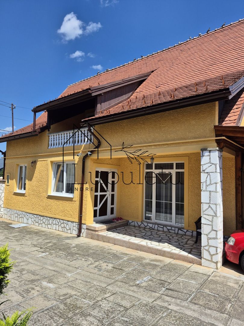 Casa de Vanzare Rasinari | 6 Camere | 200 MPU | Teren 979 MP | - Poză 7