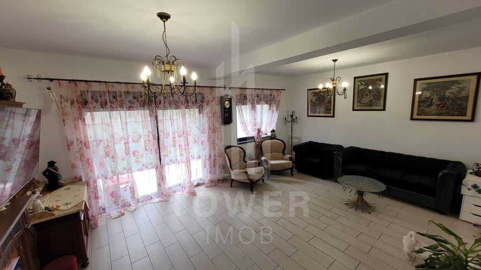 Triplex de vânzare în Șelimbăr –  terasă panoramică, panouri solare. - Poză 3