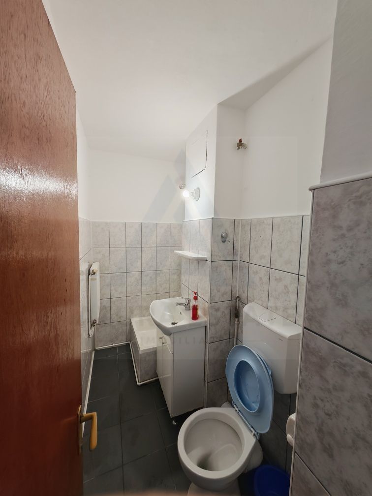 Garsonieră decomandată, renovată, 25 mp. – Cartier Vasile Aaron - Poză 4