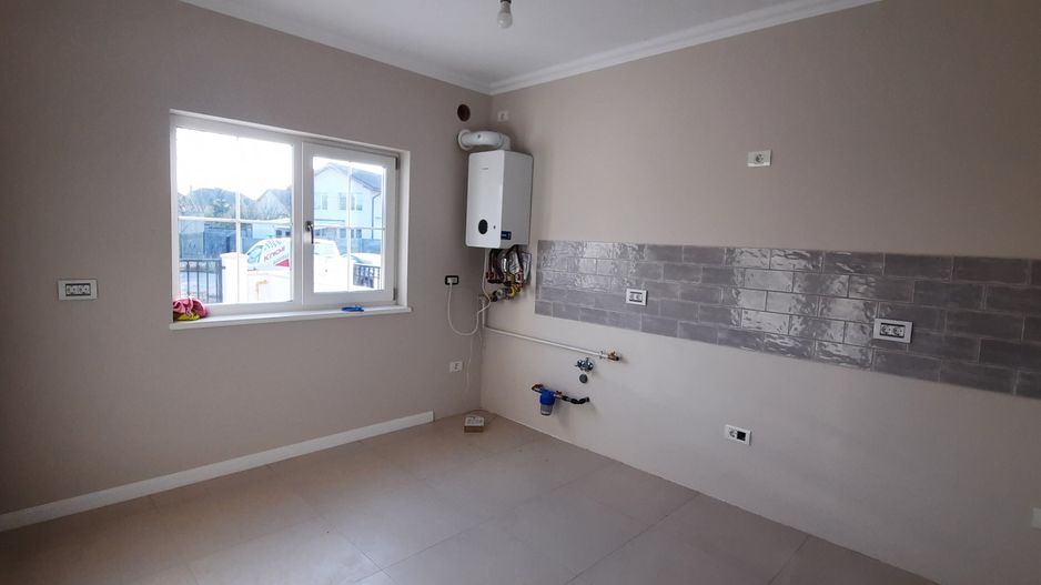 Locuinta deosebita cu finisaje PREMIUM - Poză 6