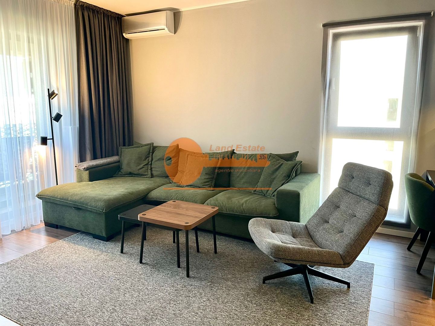 3 camere Plaza Residence ( parcare ) - Poză 7