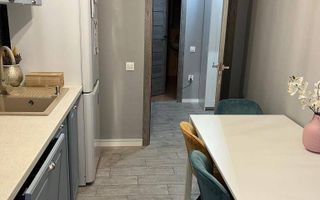 Apartament cu 2 camere, balcon și parcare inclusă, zona Florilor. - Poză 5