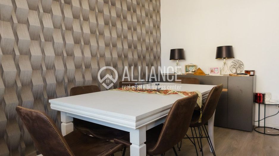 PALAZU MARE -  Vila Duplex cu 4 Camere, Panorama Superba si Curte Amenajata - Poză 26