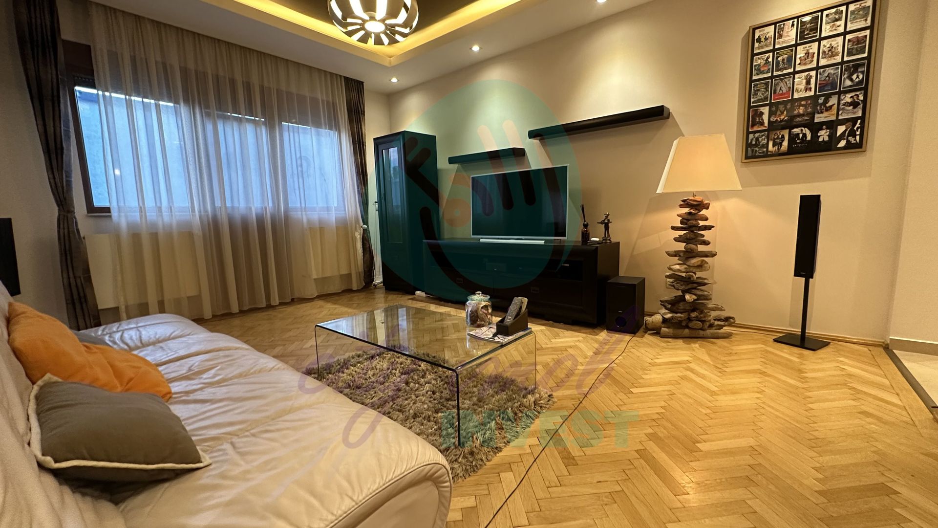 Locuinta BOEMA situata intre PARCUL CAROL SI PIATA UNIRII - Poză 1