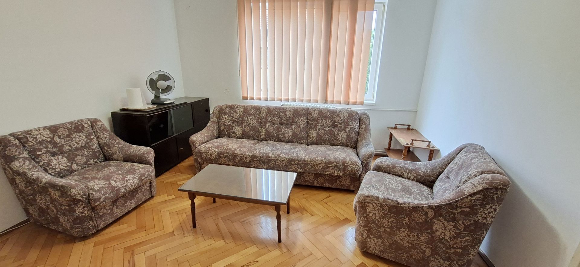 Apartament cu 3 camere - Centru - Poză 4