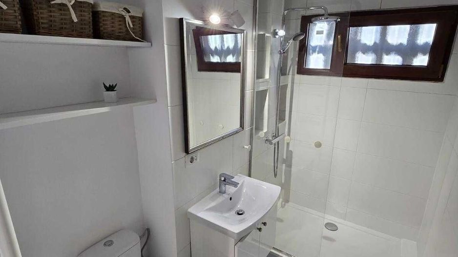 Gh Lazar | 2 camere | Etaj 1  | Centrala Proprie - Poză 8