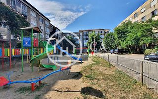 Apartament cu 3 camere de vânzare în zona Velența, Oradea - Poză 9