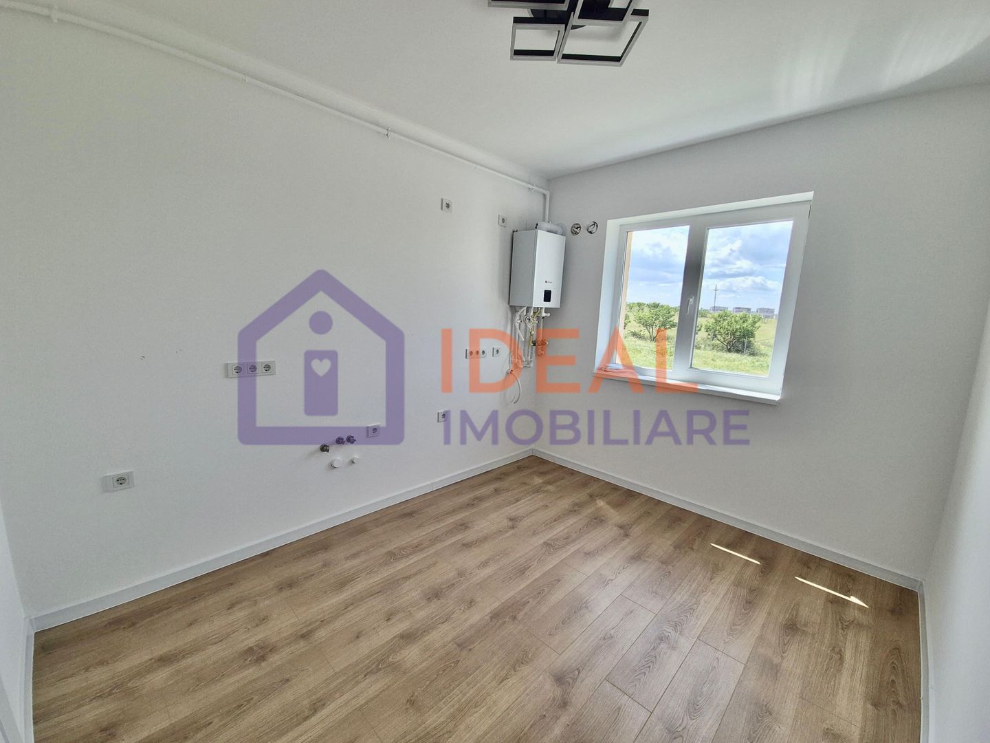 Apartament 3 camere si balcon |  Calea Surii Mici - Poză 4