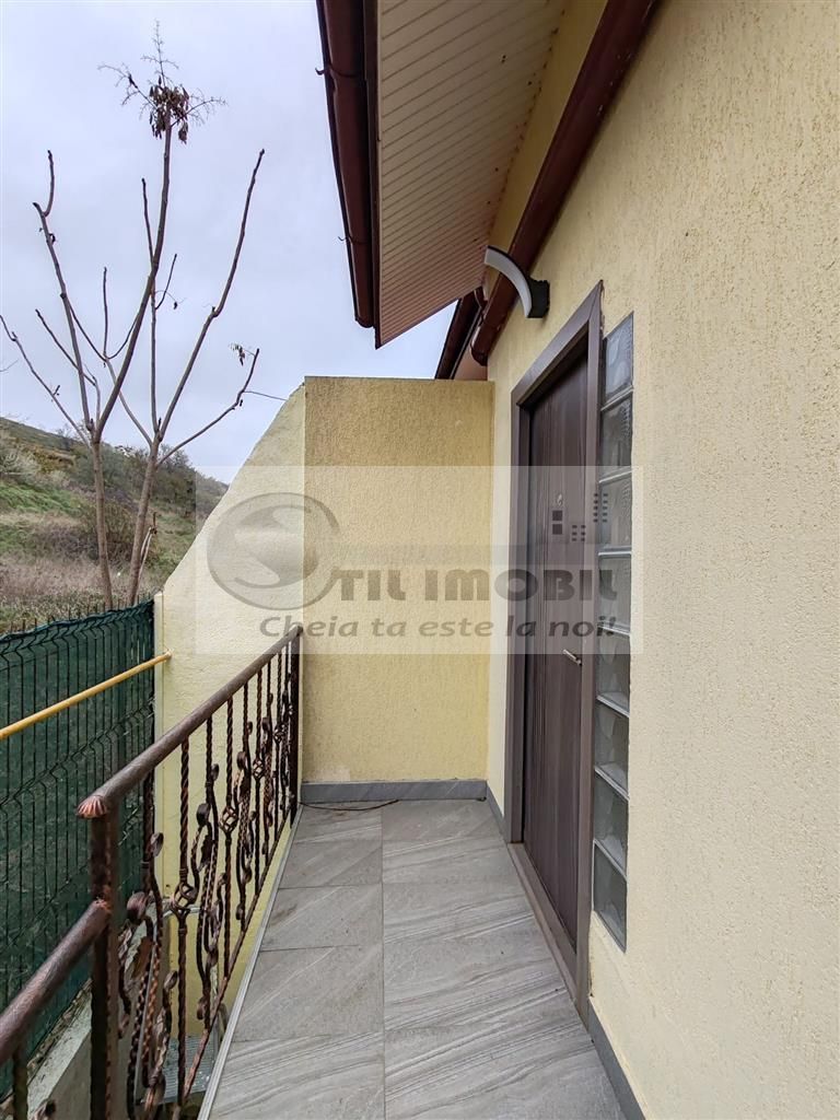 INTABULAT! Ap 3 camere  dec. etaj 1 cu intrare separata Zona Bucium - Poză 4