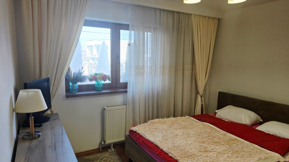 Apartament deosebit si loc parcare în zona Palazu Mare - Poză 5