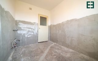 Apartament cu 3 camere etajul 4 - Cartierul A. Vlaicu - Arad - Poză 10