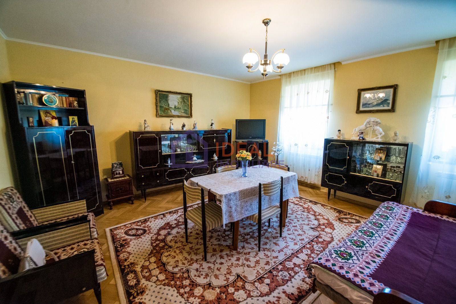 Casa Individuala cu 8 camere si 430 mp de curte, zona Calea Poplacii - Poză 33