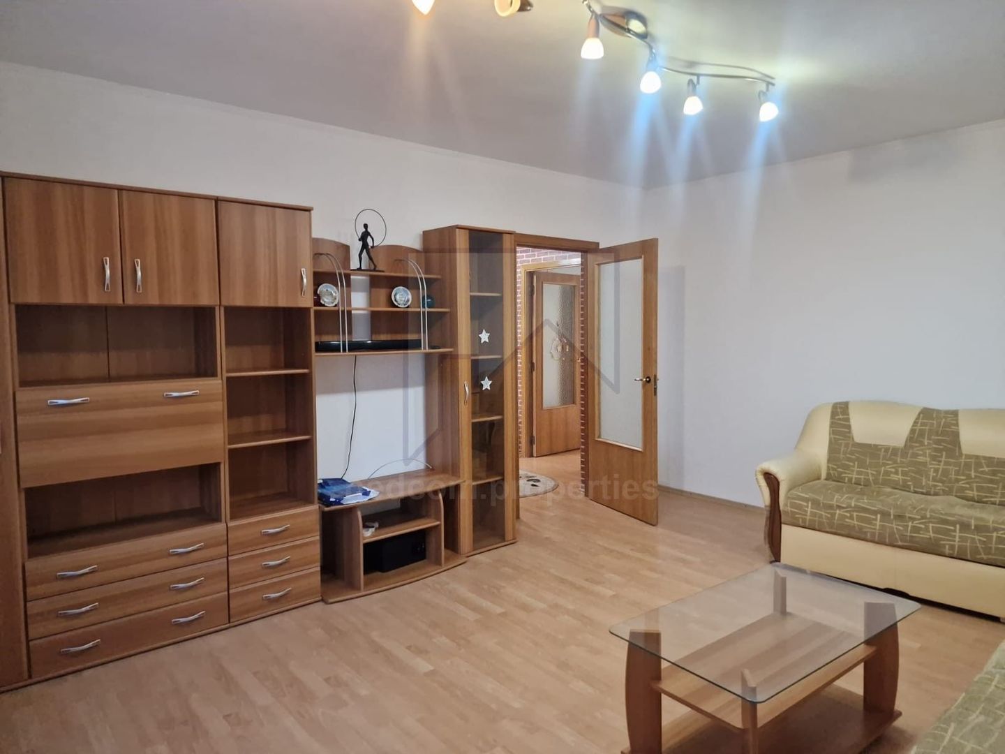 Vanzare apartament 3 camere Sebastian - Prosper - Poză 2