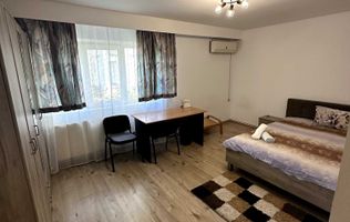 Apartament 2 camere decomandat, balcon, zona Zorilor