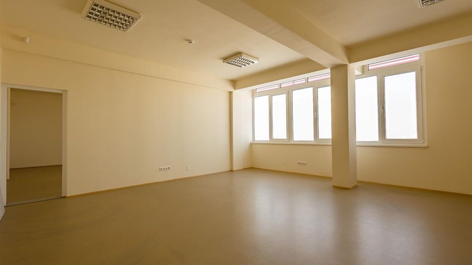 Spatiu comercial nou, componenta si dotari apreciabile, Calea Bucuresti, Brasov - Poză 30