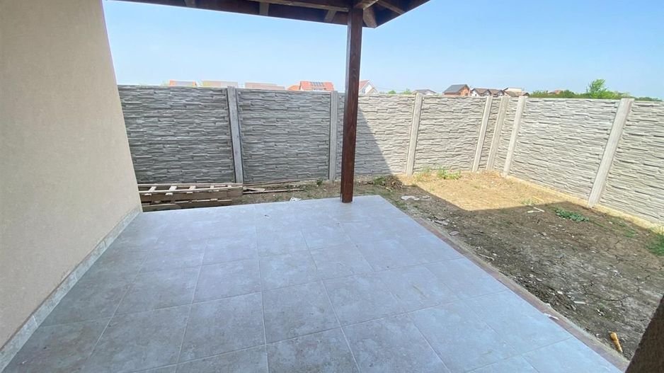 Vand duplex P+E 120mp 3 bai 4 dormitoare Mosnita Noua - Poză 19