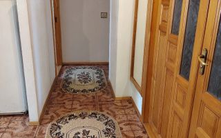 Apartament 3 camere decomandat, etaj 1, 2 balcoane și garaj – Râșnov - Poză 8