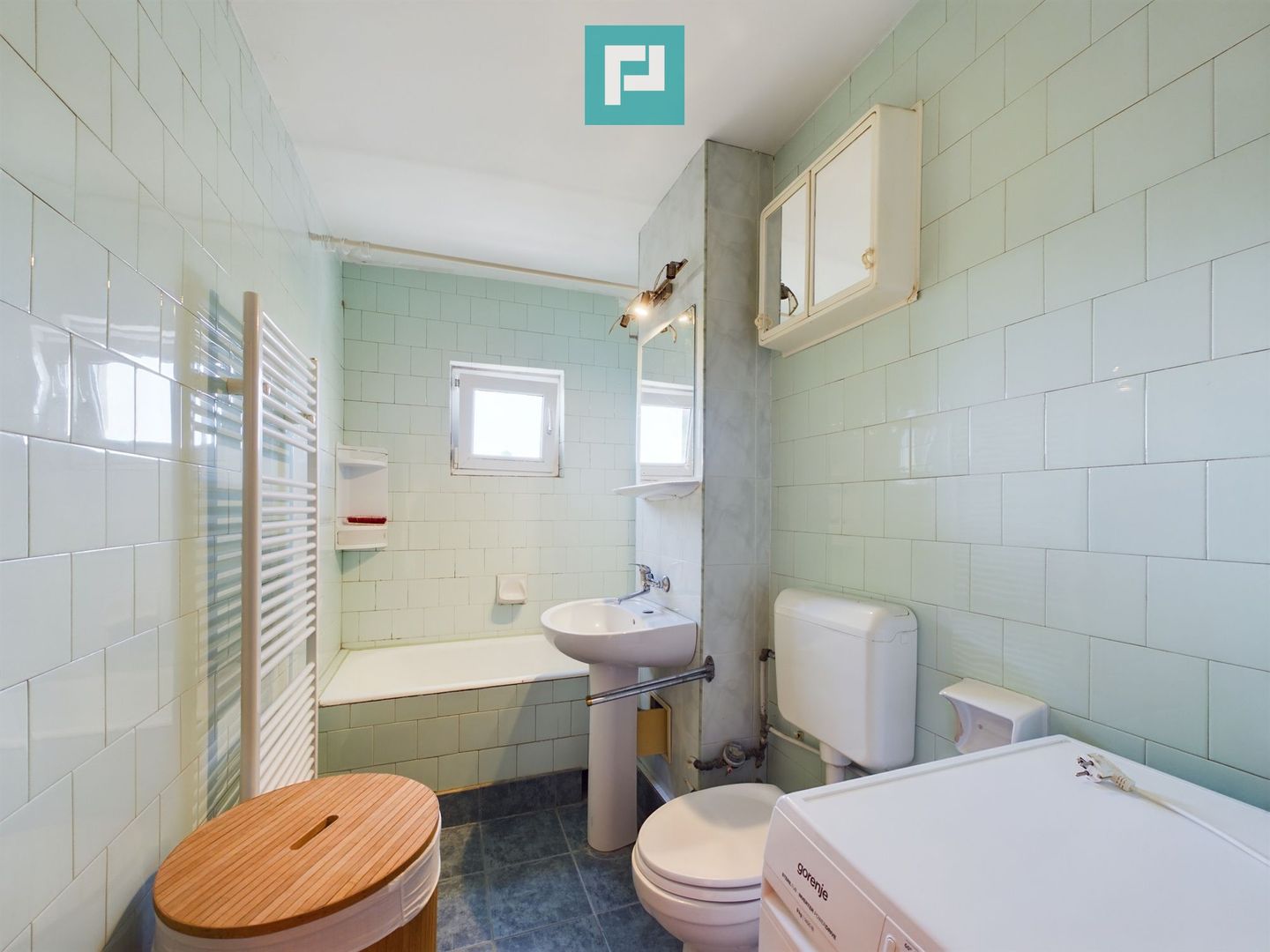 Apartament de închiriat cu 3 camere în Micalaca - Poză 11