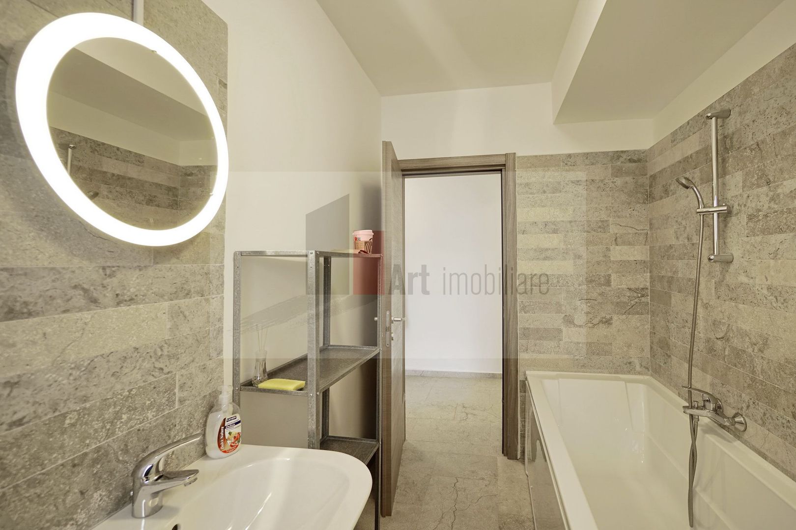 3 camere bloc nou Intrarea Monolitului - Poză 12