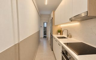Apartament situat la et 2 într-o clădire interbelică - Poză 1