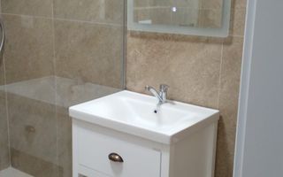 Reședință Modernă cu Finisaje Distinse - Poză 48