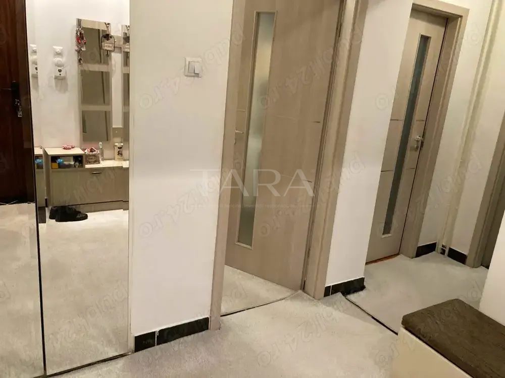 Apartament decomandat, Între Lacuri, 2 balcoane, zona Iulius Mall. - Poză 2