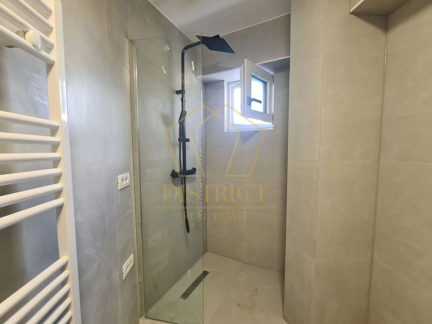 Apartament cu 4 camere renovat integral | Etaj 3 | Calea Sagului - Poză 13