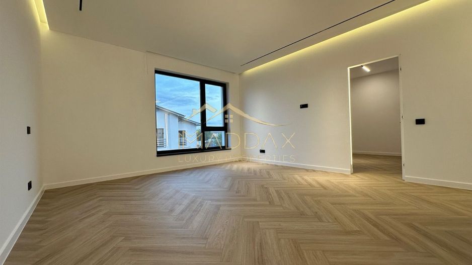 Vila individuala *432mp* + curte // 6 locuri Parcare / Pipera-Tunari - Poză 17