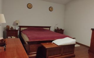 Vilă individuală 430 mp utili, teren 2.000 mp, panouri solare - Poză 6