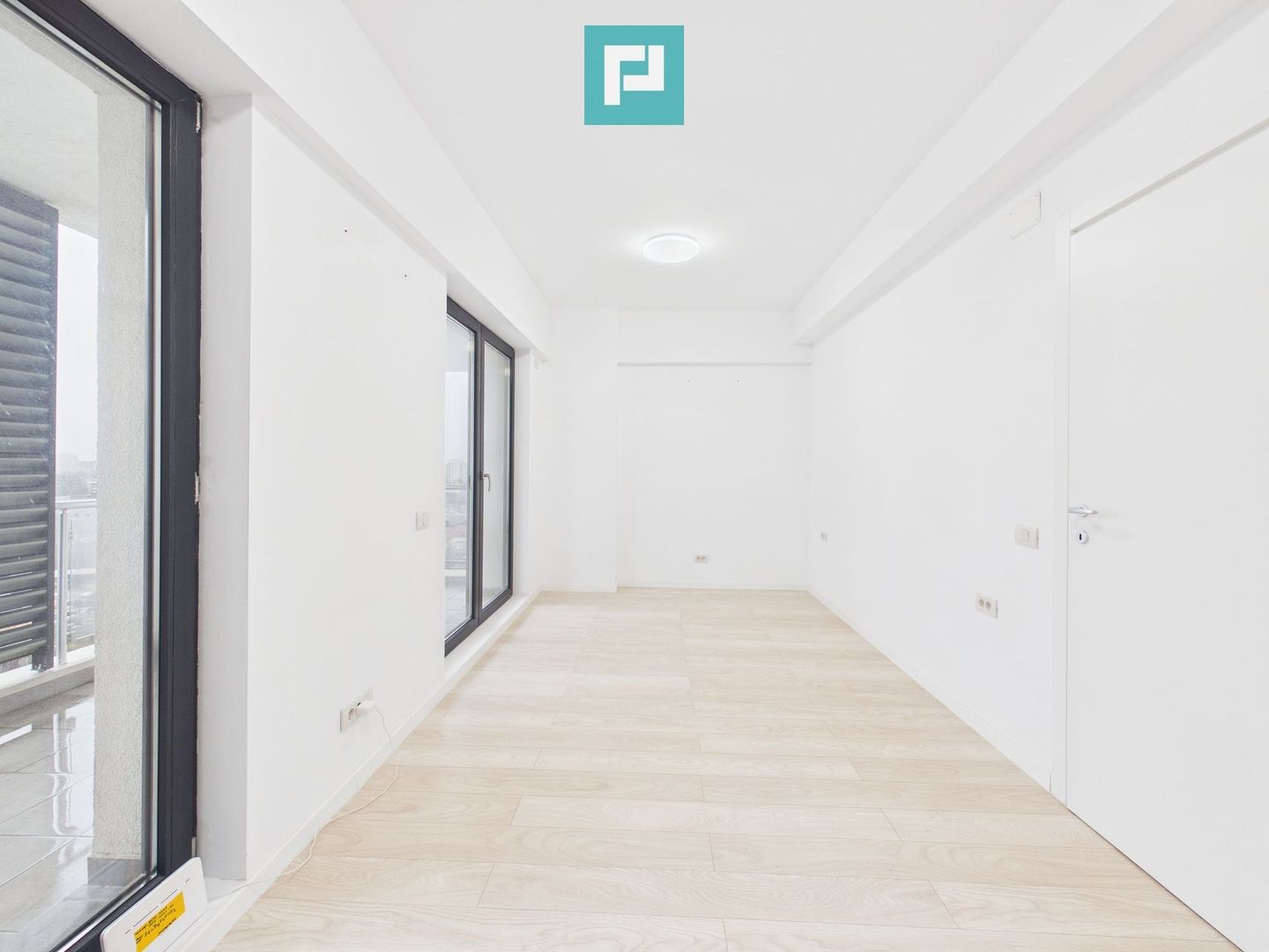 Penthouse 5 camere etaj 10 Fundeni vedere superba - Poză 5