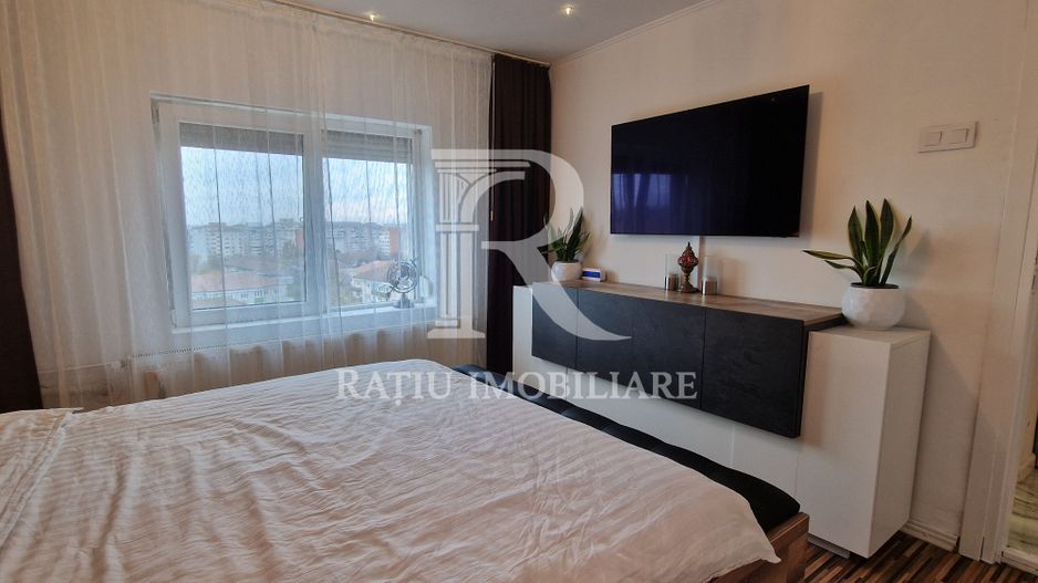Apartament cu 3 camere | Ascensor | Rogerius | Oradea - Poză 7