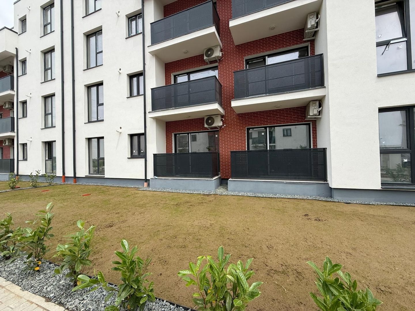 Apartament 2camere 77mp unic în ansamblu, cu terasă atipică și vedere panoramică - Poză 1
