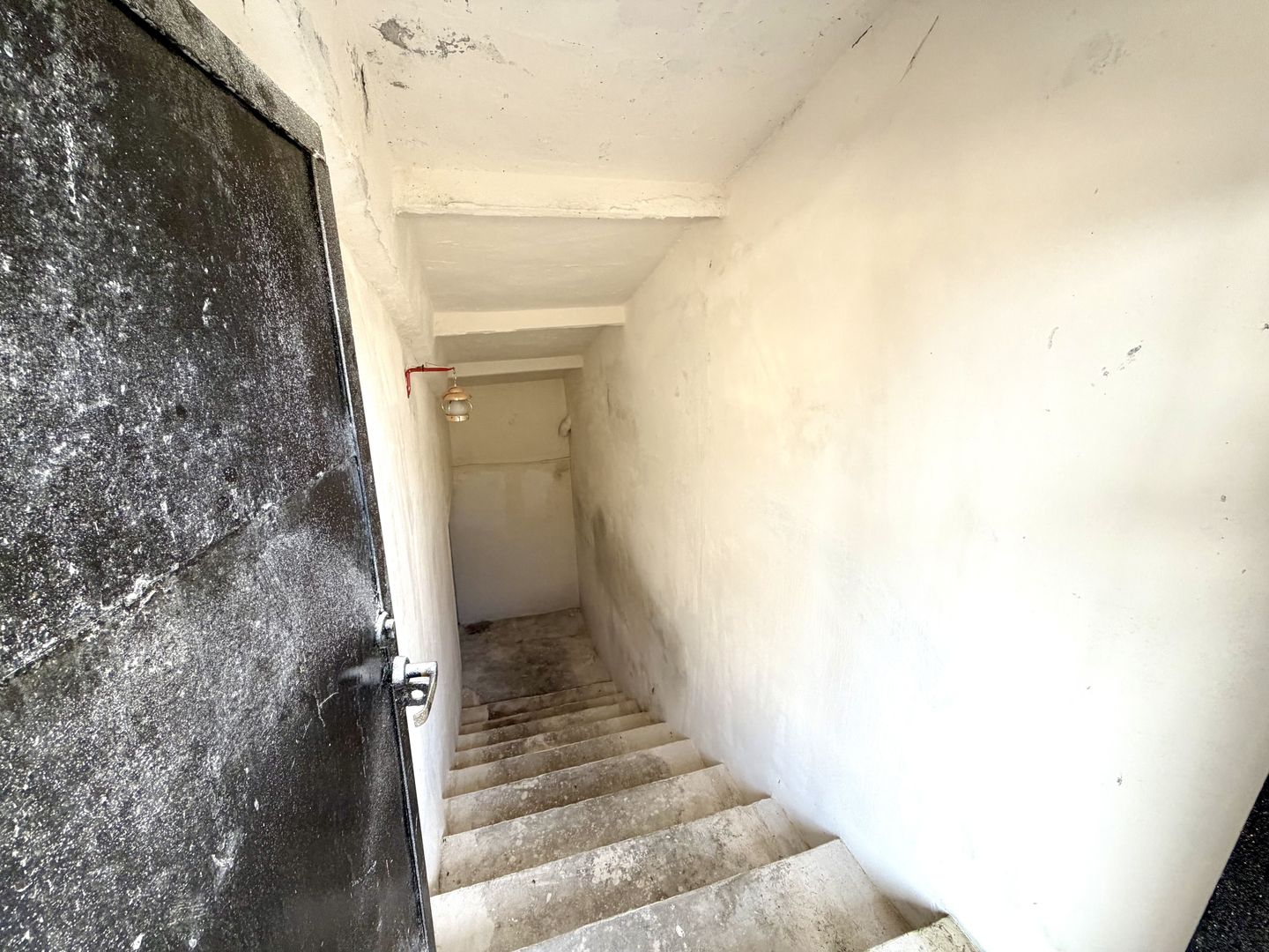 Casa în or.Ialoveni centru - Poză 10