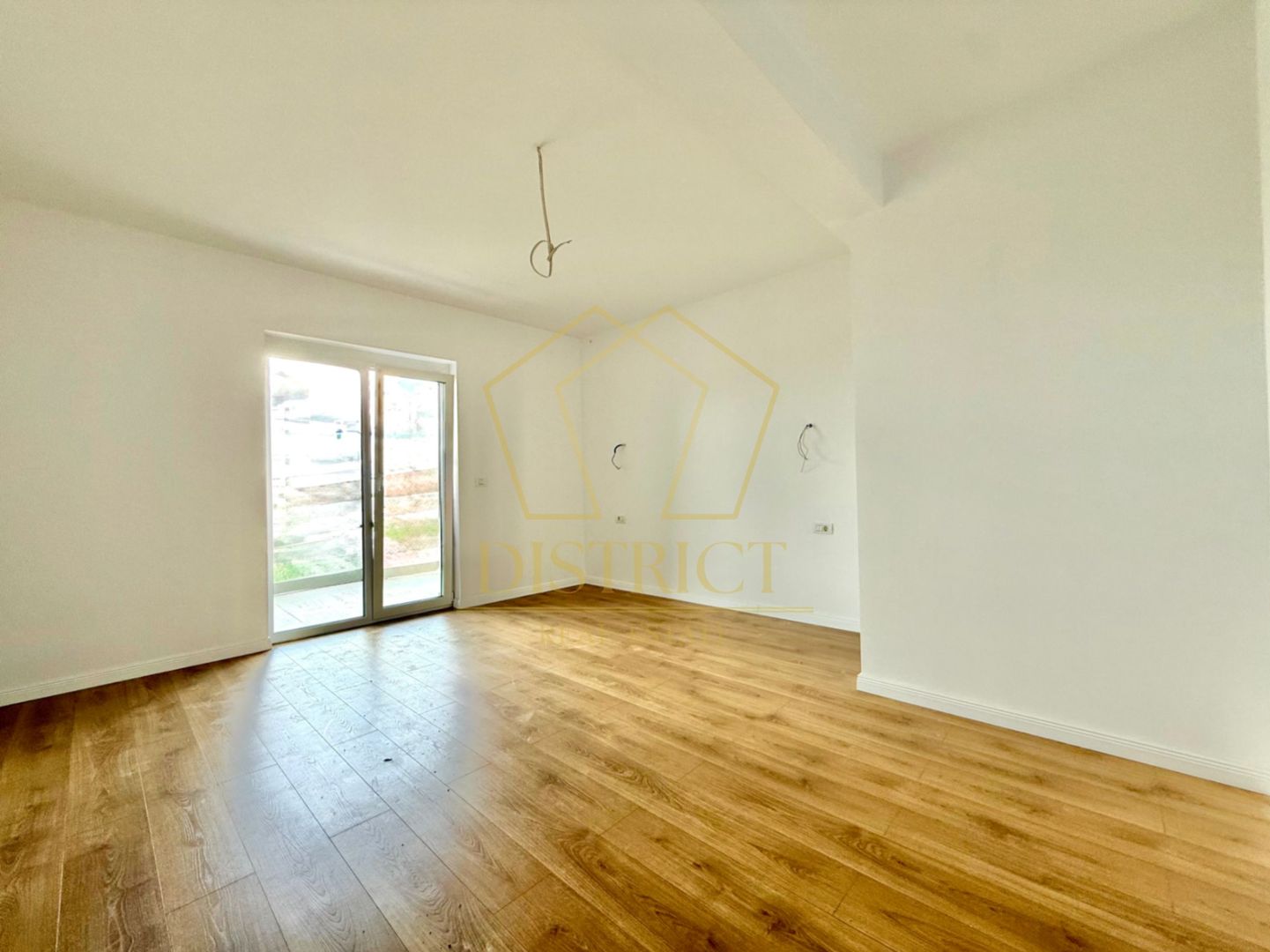 Duplex modern cu 4 camere | Covaci - Poză 9