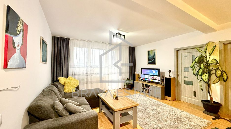 Apartament 3 camere,60 mp, balcon ,parcare, zona Terra,  Floresti - Poză 3