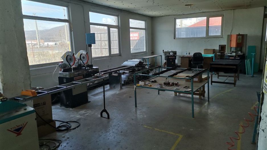 Vanzare hala atelier, stradal, Stalpeni - Poză 12