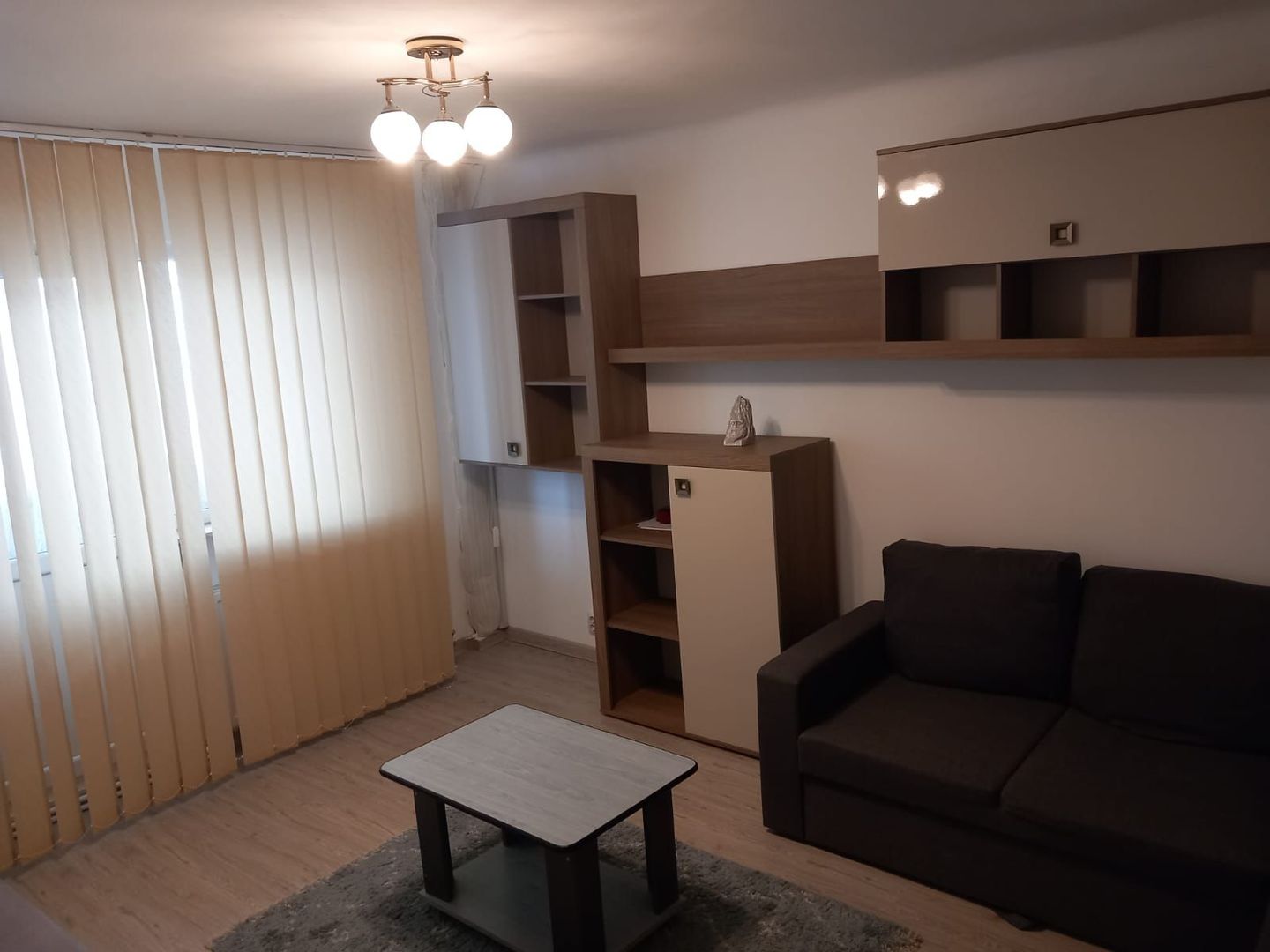 Garsoniera de inchiriat Sarari - Poză 1