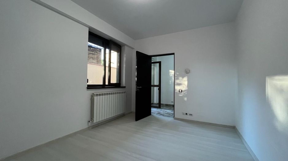 Comision 0 Apartament 3 cam Bucuresti Noi ,deosebit; suprafata mare - Poză 9