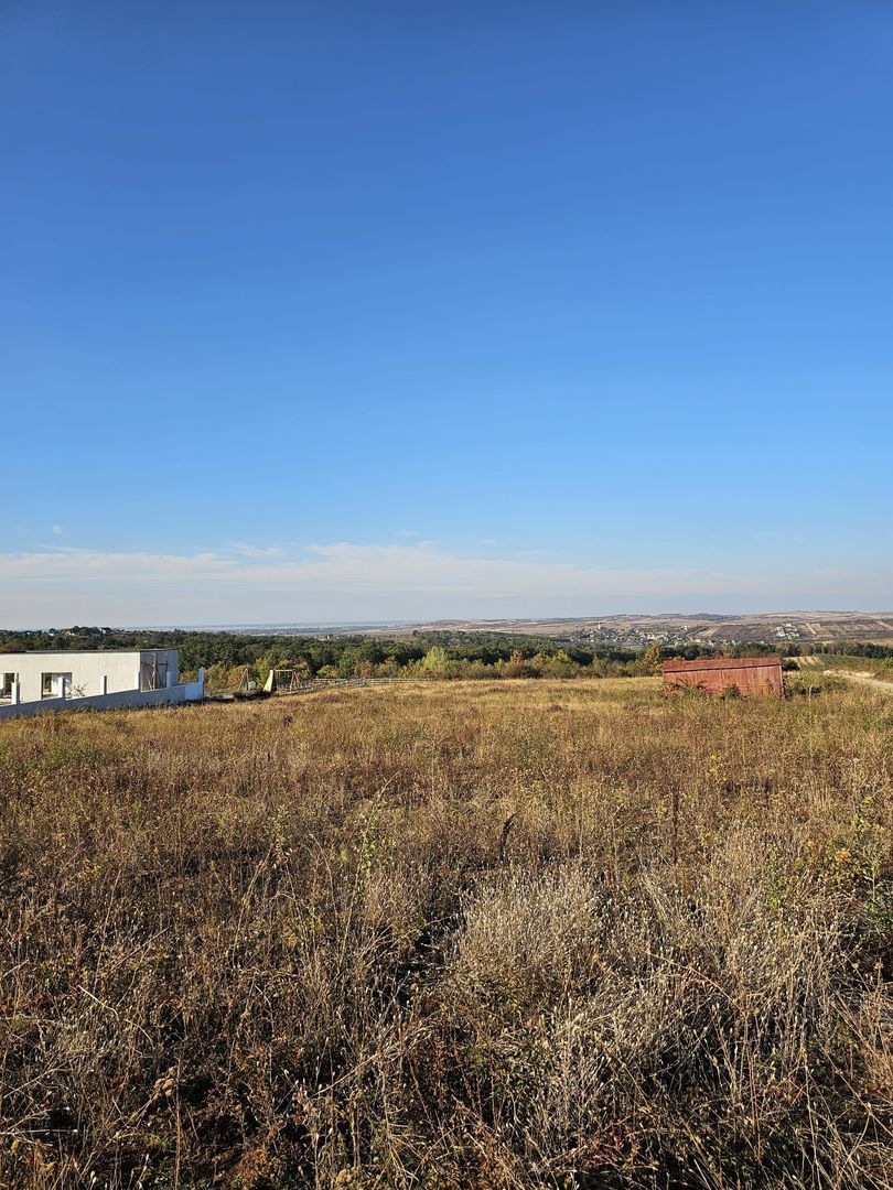 Teren intravilan 3500 mp zona Piersicilor Oradea - Poză 5