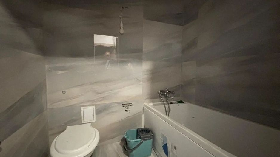 De inchiriat apartament cu 3 camere NEMOBILAT, Brancoveanu sector4 - Poză 3