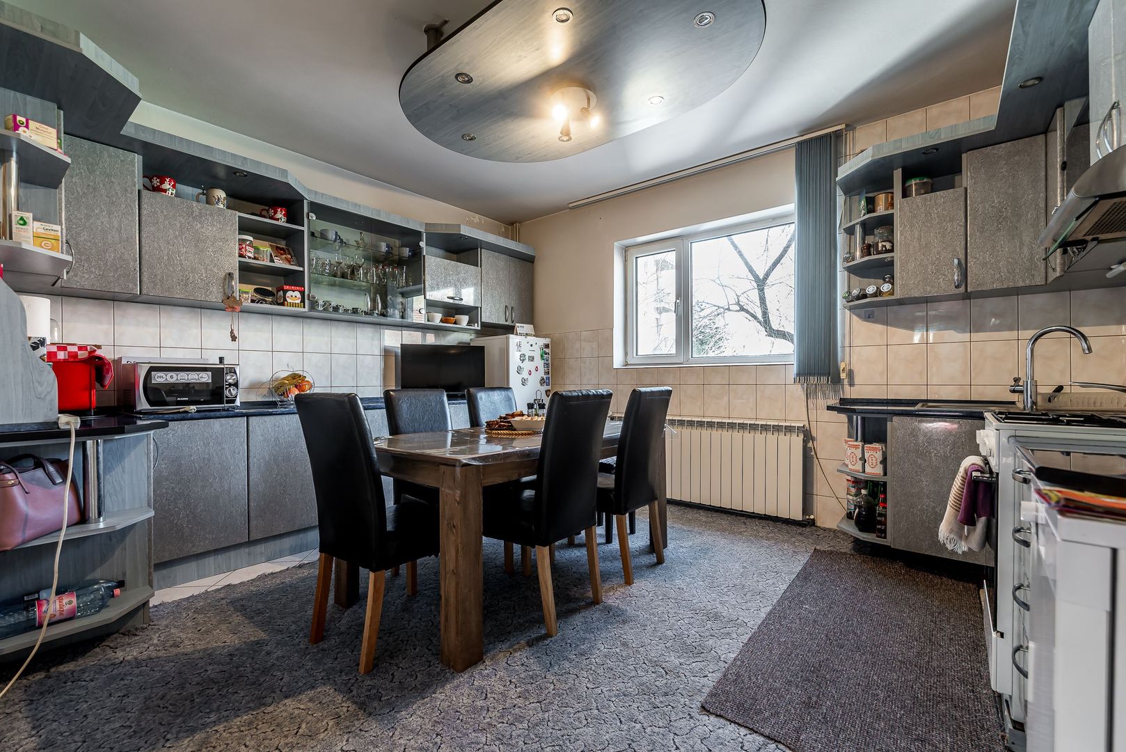 Casă spațioasă în mijlocul orasului, Str. Constantin Brâncuși - Poză 11