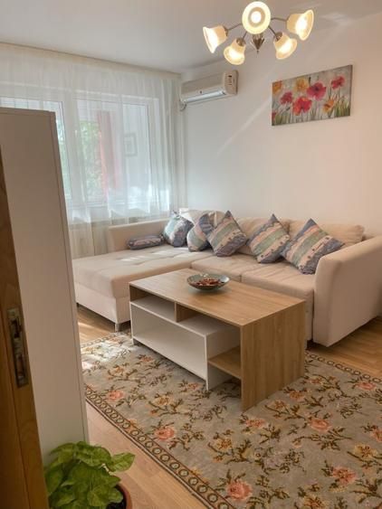 Închiriere 🏡 Apartament 2 camere, renovat, aproape de metrou Dristor/Titan - Poză 1