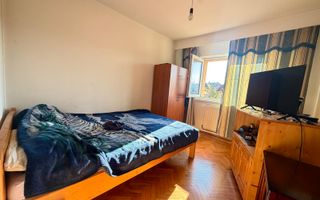 Apartament cu 3 camere  decomandate, etajul1,  zona strazii Slatina ! - Poză 4