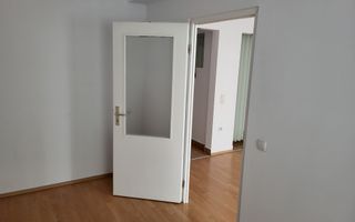 De vanzare apartament - Poză 3