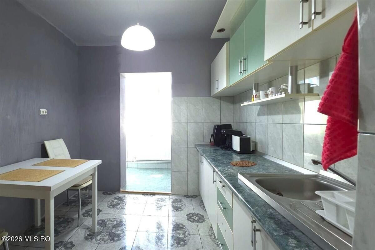 Far - Parc, 2 camere decomandate, 2 balcoane, 56 mp, centrala gaz! - Poză 10