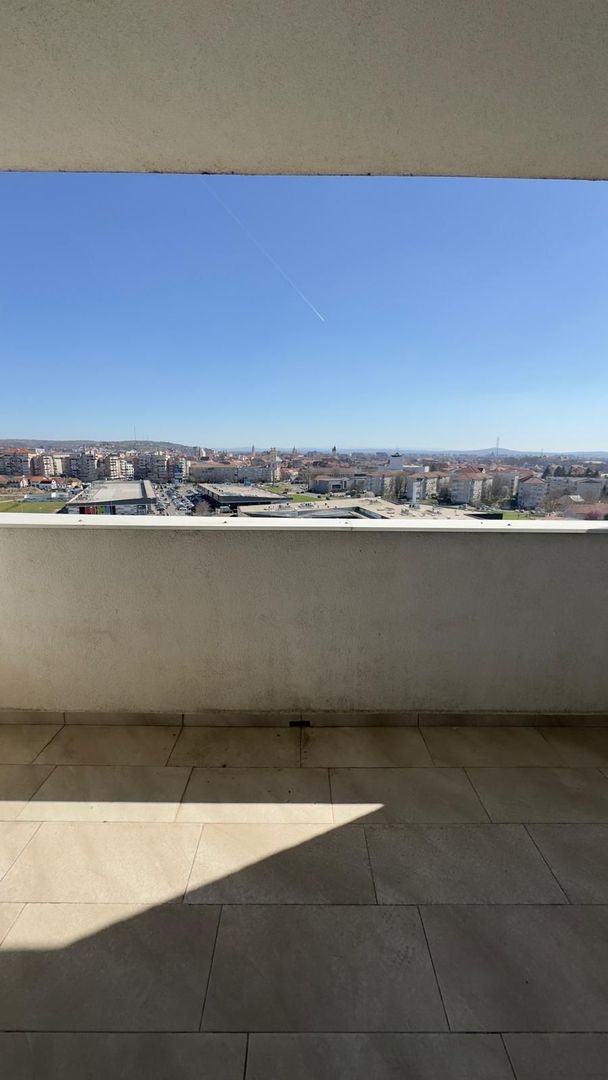 Inchiriez ap 2 camere, mobil utilat modern, loc parcare- 550 euro/luna - Poză 6