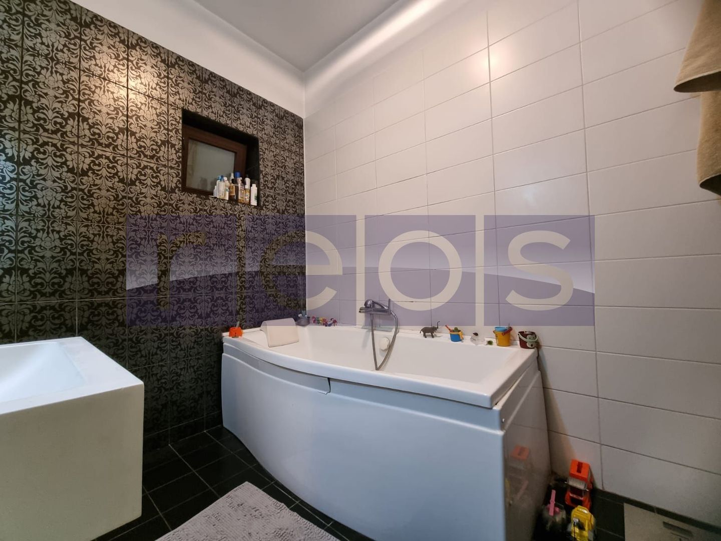 VANZARE- 9- CAMERE (S+P)- VILA -COTROCENI - Poză 29