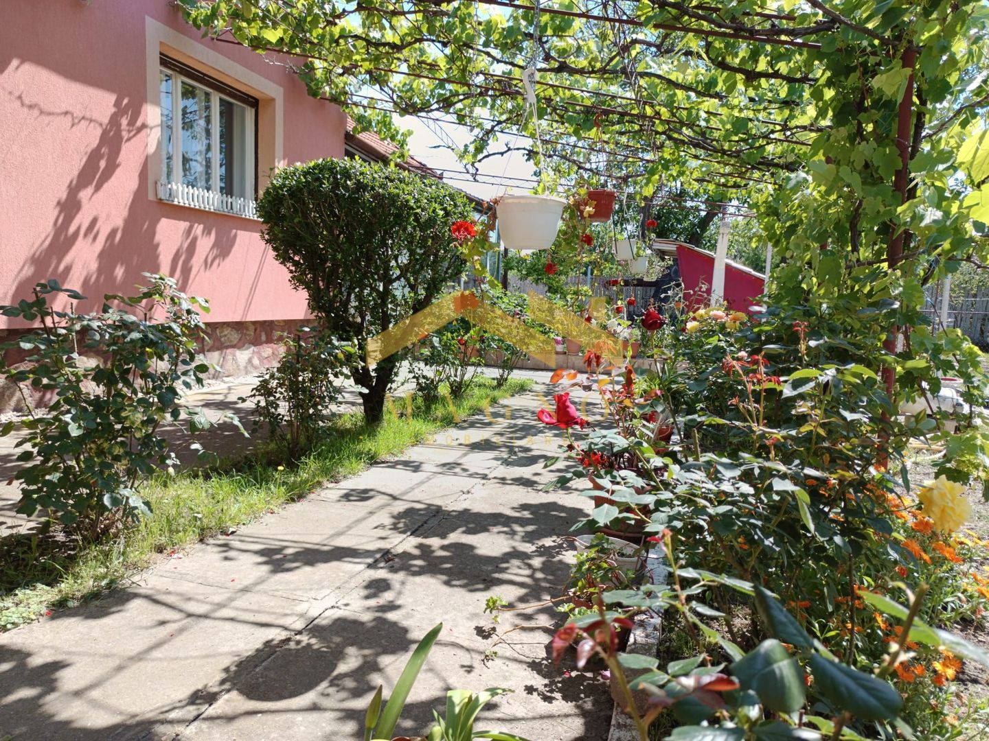 Casa de vanzare in Vladimirescu in zona primariei. - Poză 49
