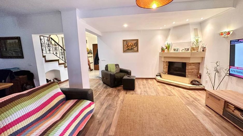 Vila 5 camere complex cu piscina Iancu Nicolae Jolie Ville - Poză 3